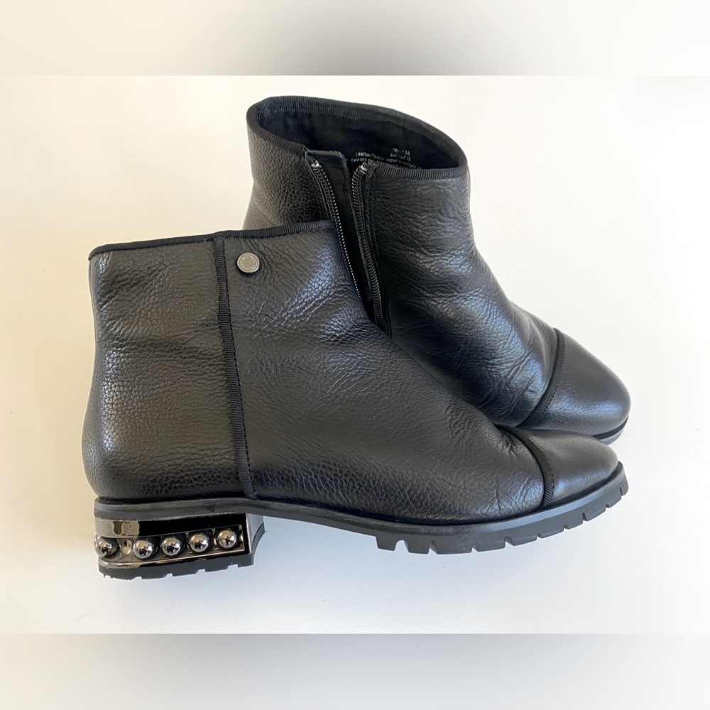 Karl Lagerfeld Safia pebble leather booties